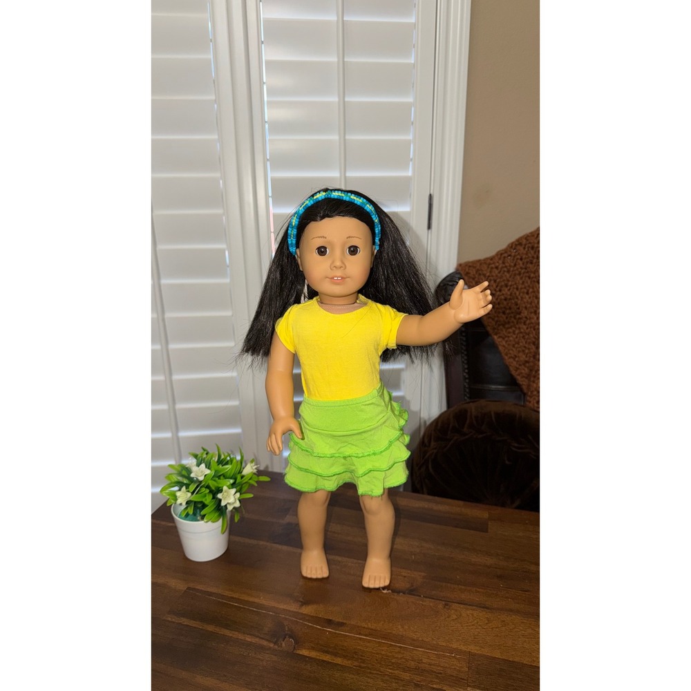 American Girl Truly Me Doll 25 Brown Hair Brown Eyes Yellow Shirt Green Skirt